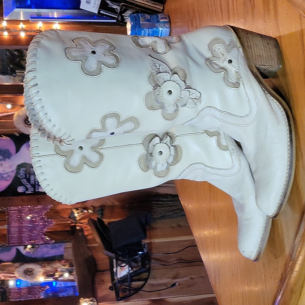 Ladies boots